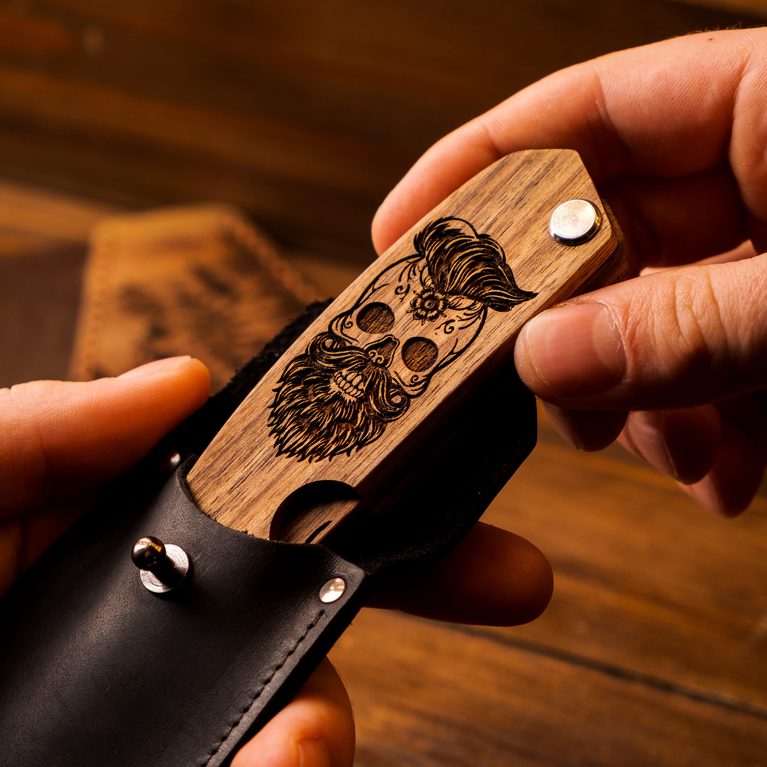 Beard Comb Personalized Gifts (Walnut, Skull)