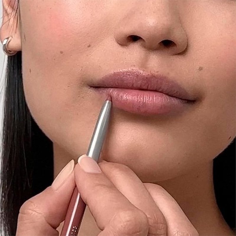 Clinique Quickliner Lip Liner - Long Lasting, Non-Drying Formula | 19 Shades Available, Including Black Honey, Pink & Nude Honey