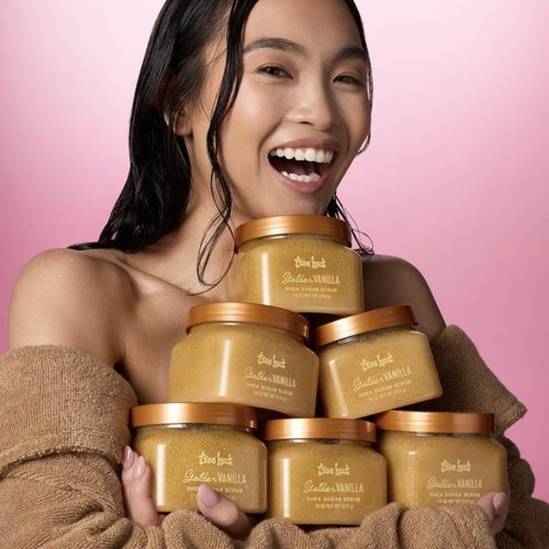 Tree Hut Golden Vanilla Shea Sugar Scrub, Exfoliating, Hydrating & Moisturizing Body Scrub with Shea Butter & Natural Oils, Smooth & Soften Skin, Polishing Exfoliant for Radiant Skin, 18 oz