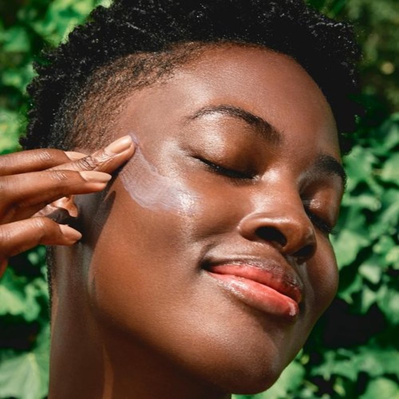 Clarins UV Plus Anti-Pollution Sunscreen for Face - Broad Spectrum SPF 50 | Oil-Free, No White Cast | UVA/UVB Protection