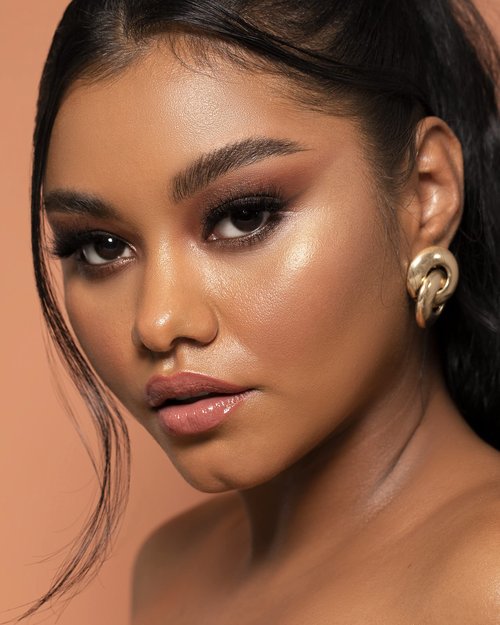 Sigma Beauty Ambiance Eyeshadow Palette | Luminous, Neutral and Gold Shades | Summer Vibes, Mirror Included