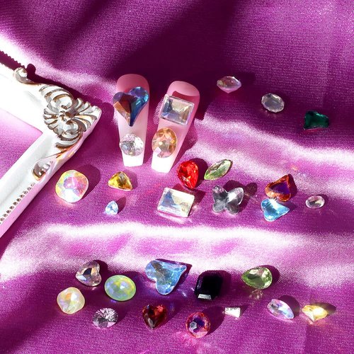 50pcs Colorful Rhinestone Crystals Points with Butterfly, Star, Heart, Geometric Shapes suitable for Nails & Crafts