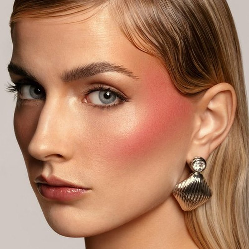 Morphe Huephoric Rush 3-in-1 Silk Cream Blush - Buildable Cream-to-Matte Blush for Cheeks - Hydrates & Blurs Skin - Intoxicated (0.28 Ounce)