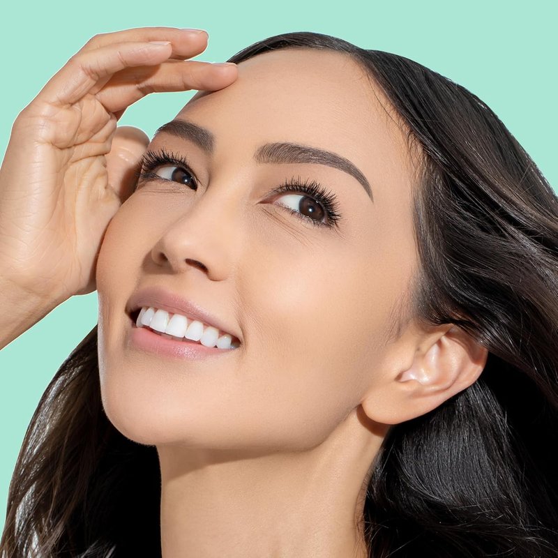 Wet n Wild Megawear Mascara - Volumizing Gel Formula for Full, Healthy Lashes | Cruelty-Free & Vegan - Black