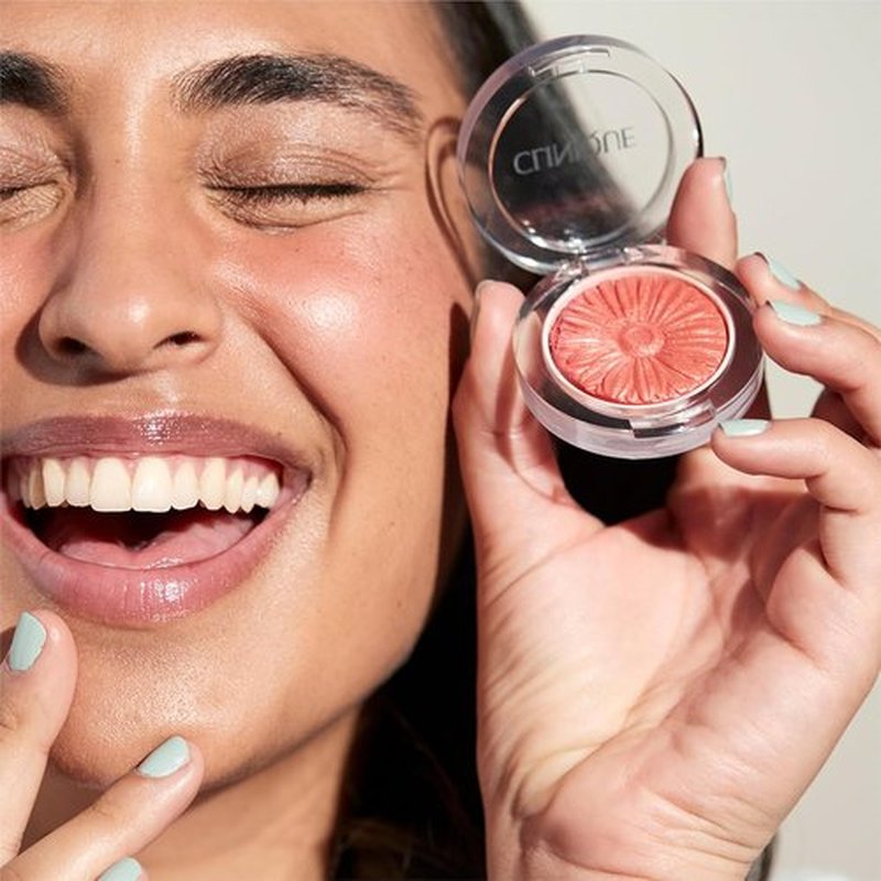 Clinique Cheek Pop Blush - Long-Lasting, Buildable Formula for Vibrant Natural Color