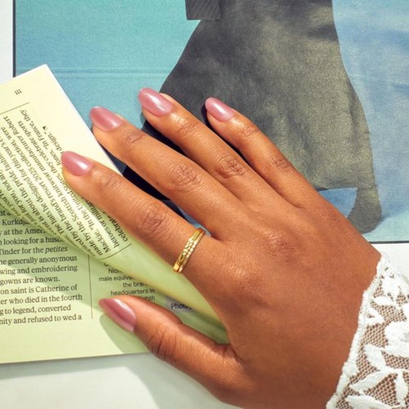 Kiss Impress No Glue Mani Press On Nails - ColorFX 'Boundless' Pink, Short Oval Shape | 30 Nails & Accessories