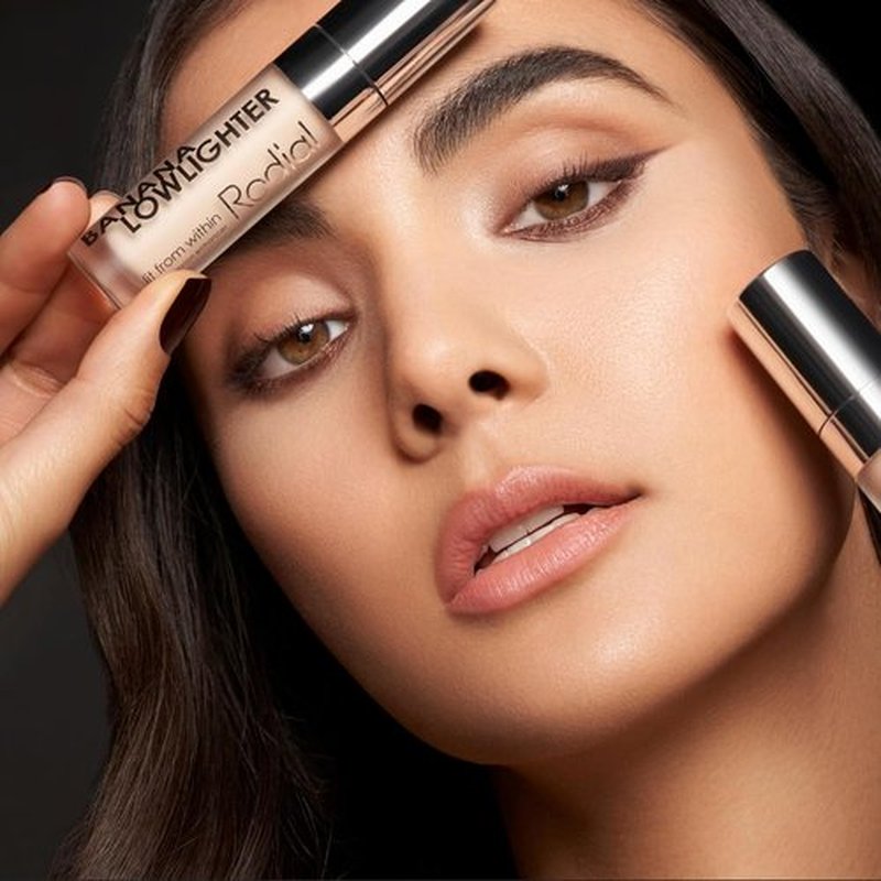 Rodial Banana Lowlighter Liquid Concealer - Yellow Under Eye Brightener with Hyaluronic Acid & Vitamin E | 0.1 fl oz