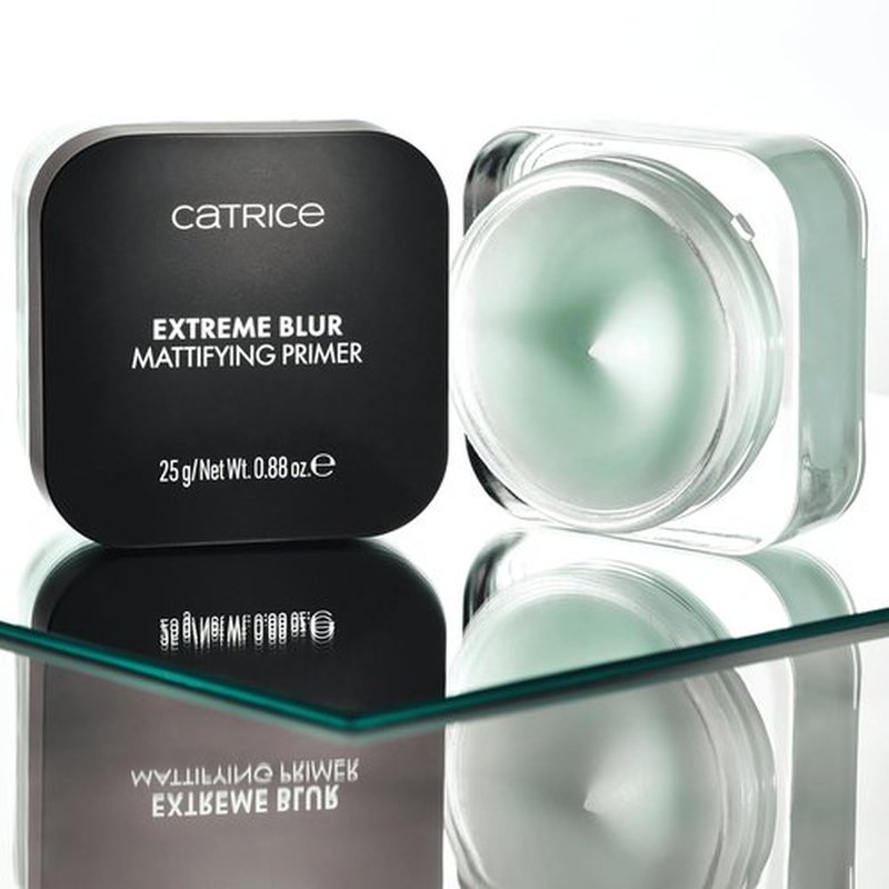 Catrice Extreme Blur Mattifying Primer - Instant Shine Control with Hyaluronic Acid & Squalane | Vegan & Cruelty-Free