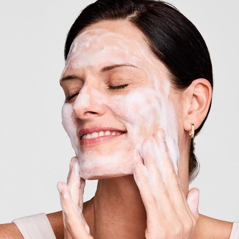 Estée Lauder Perfectly Clean Foaming Face Wash & Purifying Mask - 5.0 fl oz for Radiant Skin