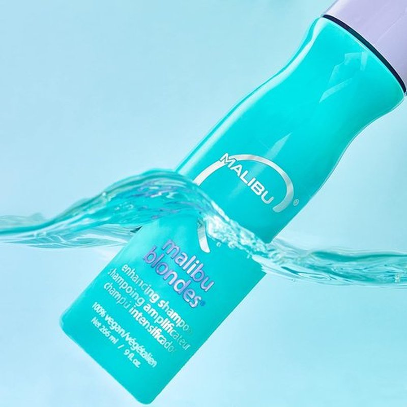 Malibu C Blondes Enhancing Shampoo - Sulfate-Free Purple Formula for Brighter Highlights - Moisturizing Hair Care