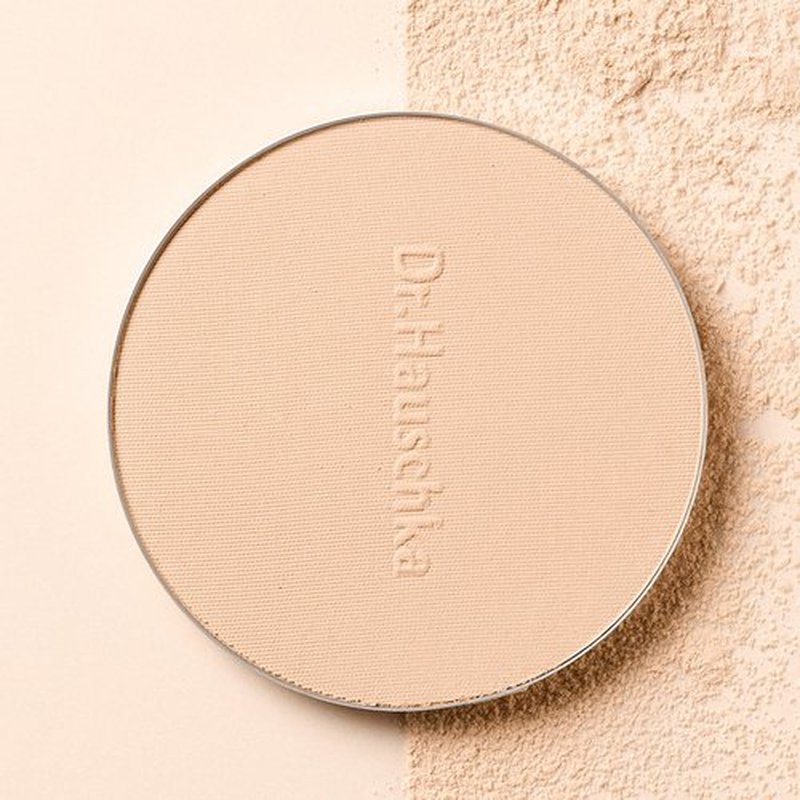 Dr. Hauschka Compact Powder 00, Translucent, Natural, Mineral, Set & Mattify, Touch-up, Silky Finish, for All Skin Tones, 0.28 oz