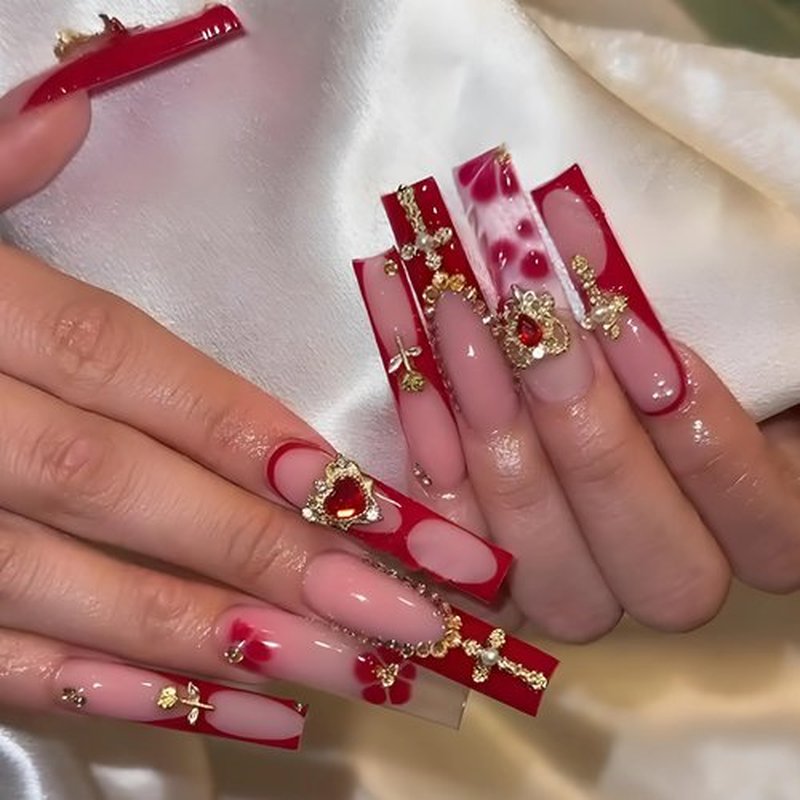 BABALAL Press on Nails Long Square Fake Nails Red French Tip Acrylic Nails Vintage Gold Cross Heart Charm Luxury Acrylic Nails 24pcs Squoval False Nails Supplies Y2k Goth Artificial Nails Art Diy