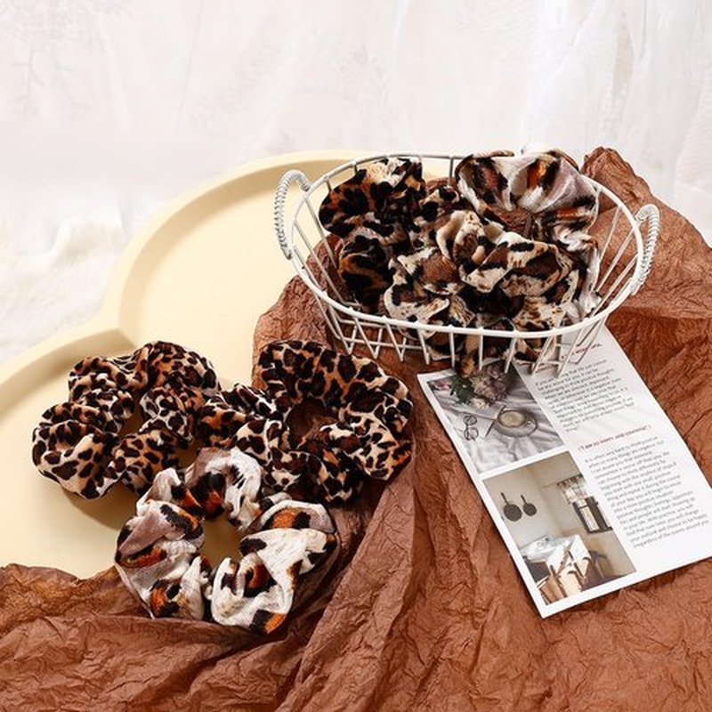 Mirlern 16-Piece Velvet Scrunchies for Women & Girls, No Damage Elastic Big Hair Ties Cute Soft Ponytail Holders Hair Bands for Thin Thick Hair Accessories (Leopard Print-C)