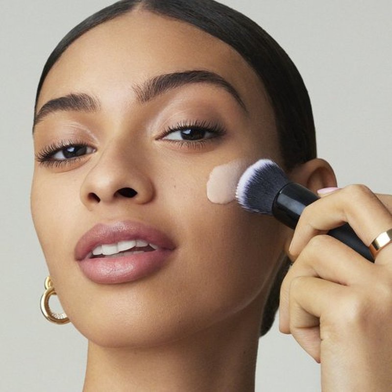e.l.f. Liquid Poreless Putty Primer, Lightweight Face Primer For Long-lasting Makeup Wear, Creates A Smooth Complexion, Vegan & Cruelty-free