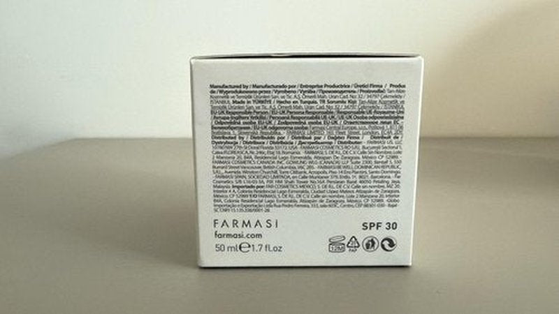 FARMASi Dr. C. Tuna Resurface Essential Day Cream, Anti Aging Face Moisturizer with SPF 30, Wrinkle Smoothing and Firming Daily Skincare for All Skin Types, 1.7 oz