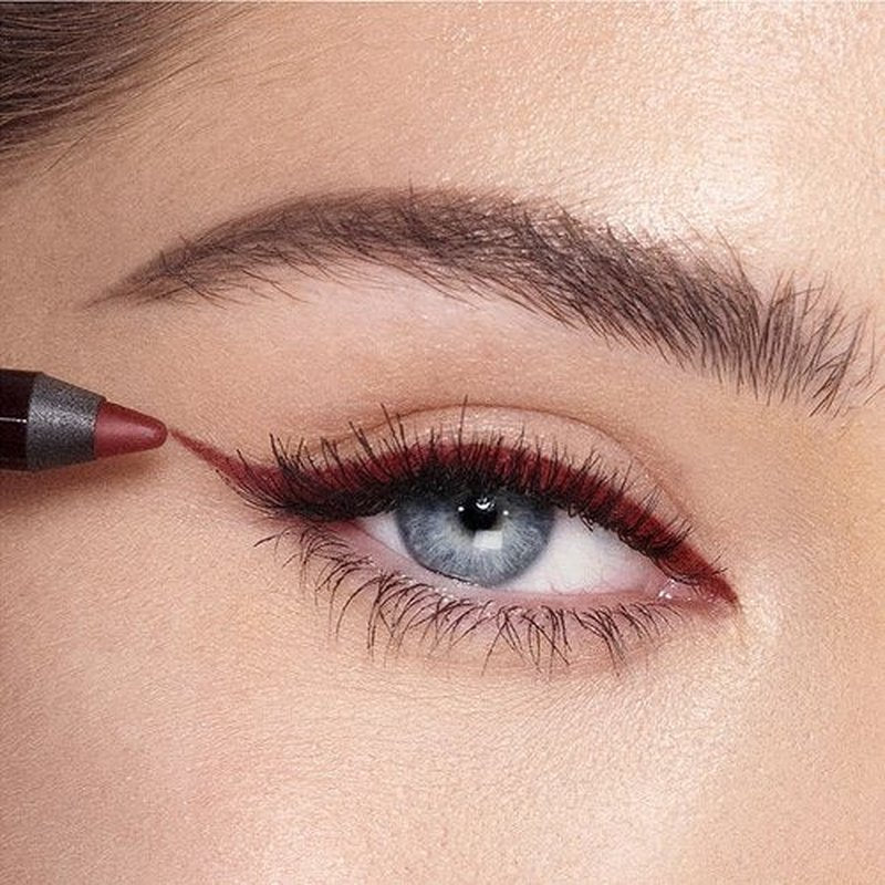 Charlotte Tilbury Walk Of No Shame Eyeliner - Buildable, Cream Waterproof Eyeliner Pencil with a Soft, Blendable Formula - Enriched with Emoillient Oils & Waxes to Amplify the Look of Your Eye Color