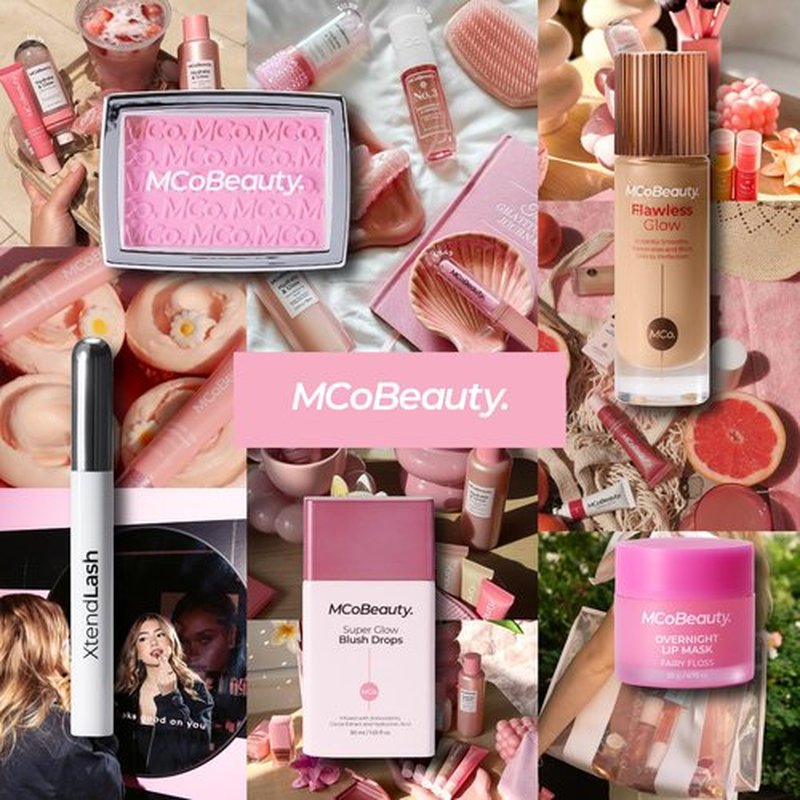MCoBeauty - Miracle Flawless Pressed Powder - 3 Medium Warm Shade - Compact Setting Powder with Rose Flower Extract and Sweet Almond Oil - Helps Finish and Refine the Look of Makeup