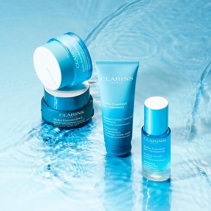 Clarins Hydra-Essentiel Face Mask | Hydrating Face Mask | Visibly Plumper Skin + 24H Hydration* | Revives Radiance | Double Dose Of Hyaluronic Acid | Visibly Smoothes | All Skin Types | 2.5 Oz
