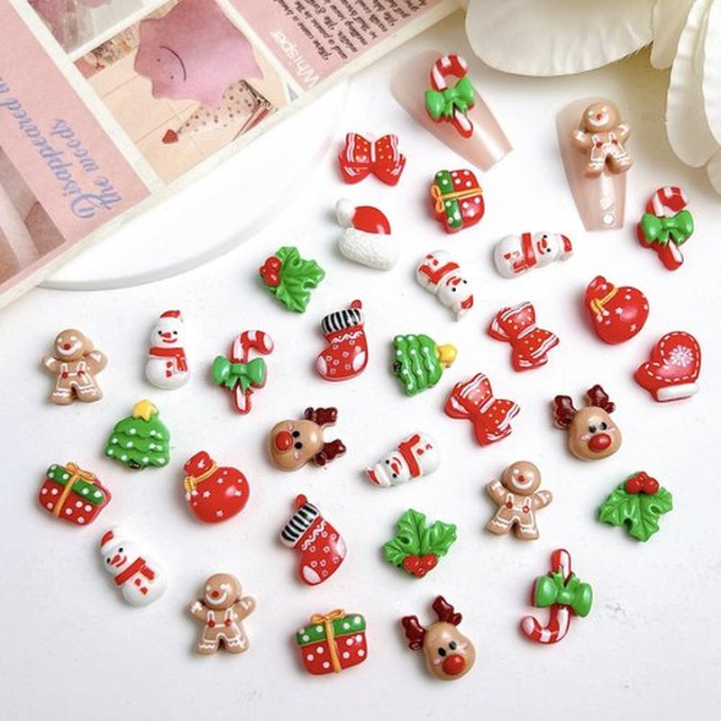 40Pcs Christmas Nail Charms Mixed 3D Nail Art Craft Resin Charms Cute Nail Design Xmas Nail Charms and Gems Snowflake Christmas Tree Snowman Elk Gingerbread Man Nail Accessories for Women DIY Manicure