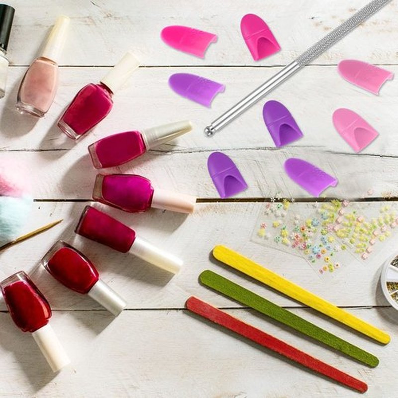 PIAOPIAONIU 30 PCS Nail Polish Protector for Fingers Silicone Fingertips Protect Nails Finger Cover Caps Comfortable Finger Sleeves from Tanning Beds/UV Rays