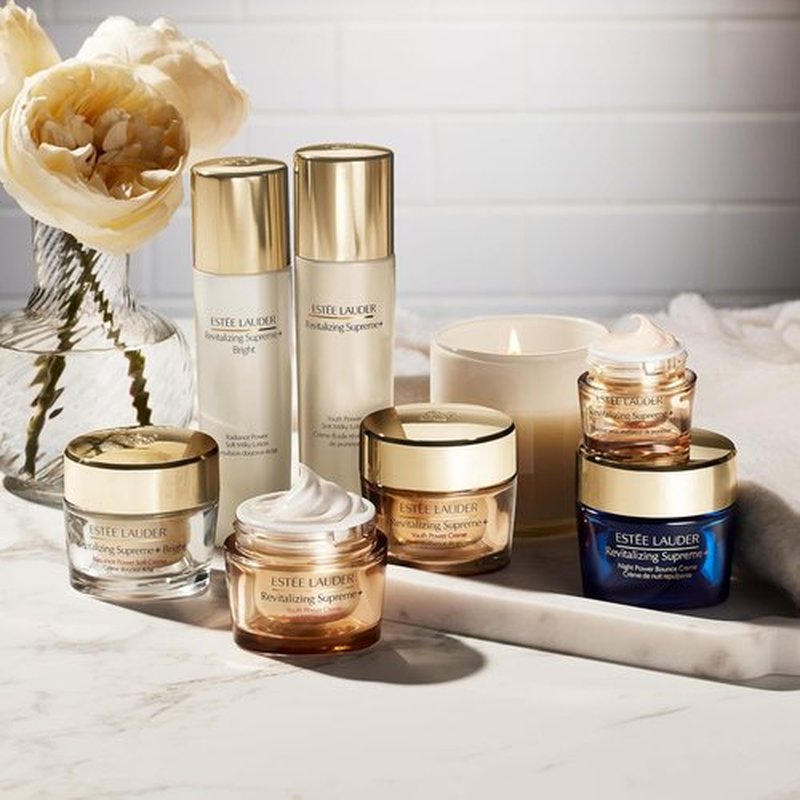 Estée Lauder Revitalizing Supreme+ Moisturizer - Bright Radiance Power Cream with Vitamin C | 1.7 Ounce