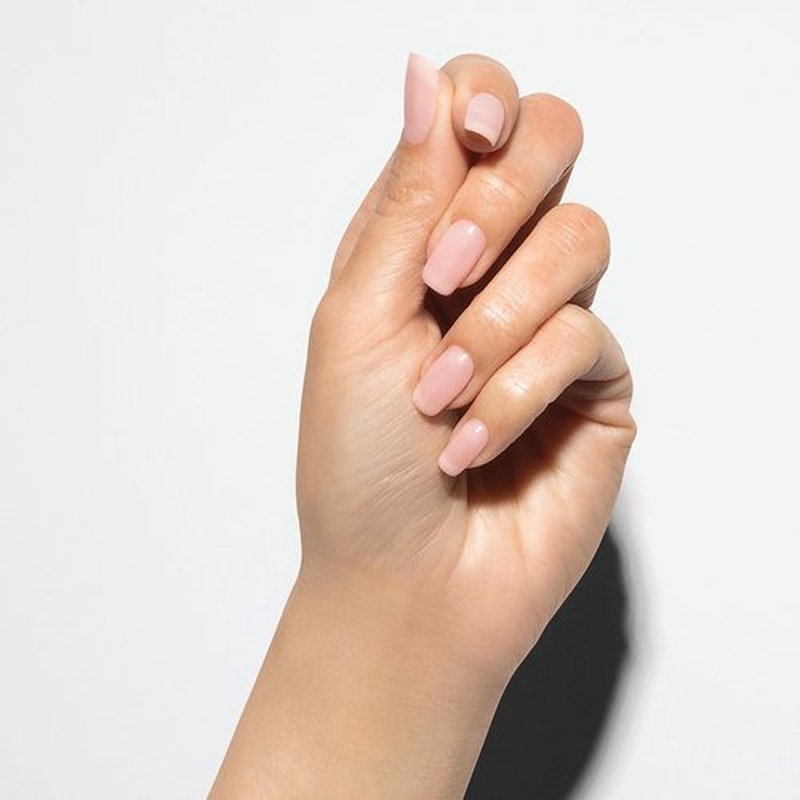 Gelish MINI Gel Nail Polish - 9mL TPO-Free Long-Lasting Soak Off, Vibrant Color, Professional Quality, High Shine, Chip-Resistant (Creme De La Femme)
