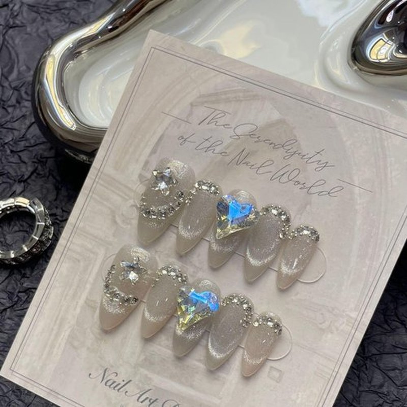 JIEADJIE Press On Nails (100% Handmade),Almonds, Droplet Shaped,Handmade Painted Nail Art by Nail Technician,Daily Version (Heart almond cat's eye, Medium)