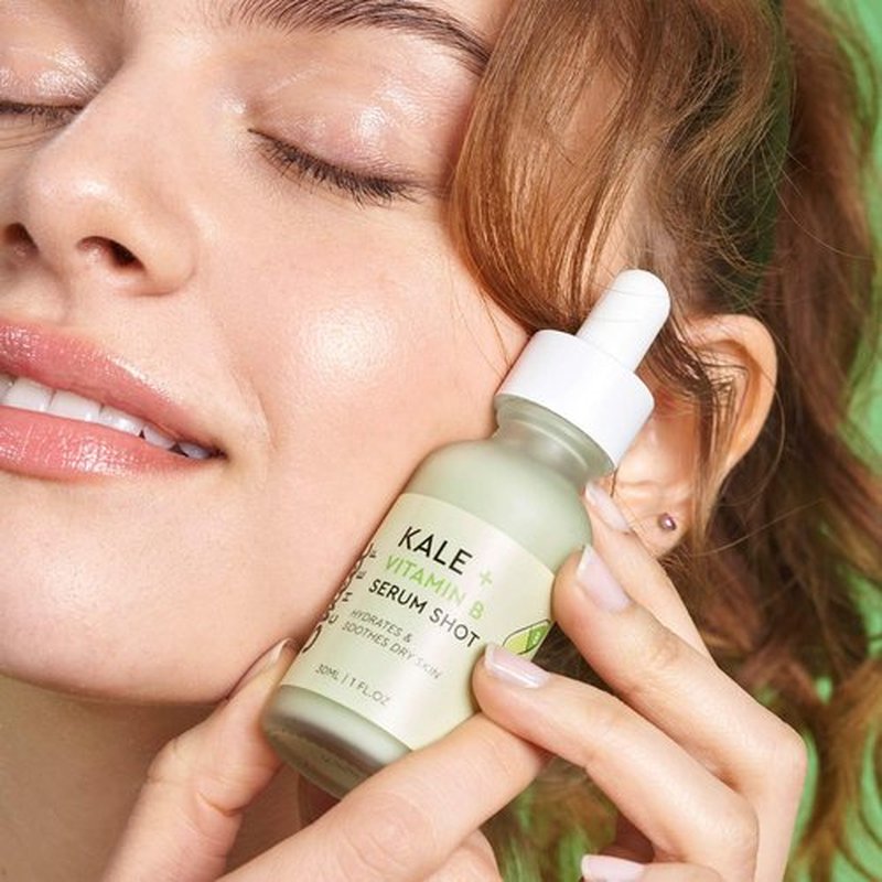 Sweet Chef Kale + Vitamin B Serum Shot - Hydrating Antioxidant-Rich Facial Serum with Vitamin B + Aloe Vera for Moisturizing + Soothes Dry Skin for a Radiant Glow - Vegan (30ml / 1 fl oz)