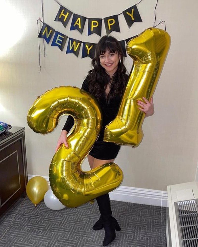 Gold Number 21 Balloon - 40 Inch Golden Birthday Decoration for 21st Celebration | Perfect for Men & Women