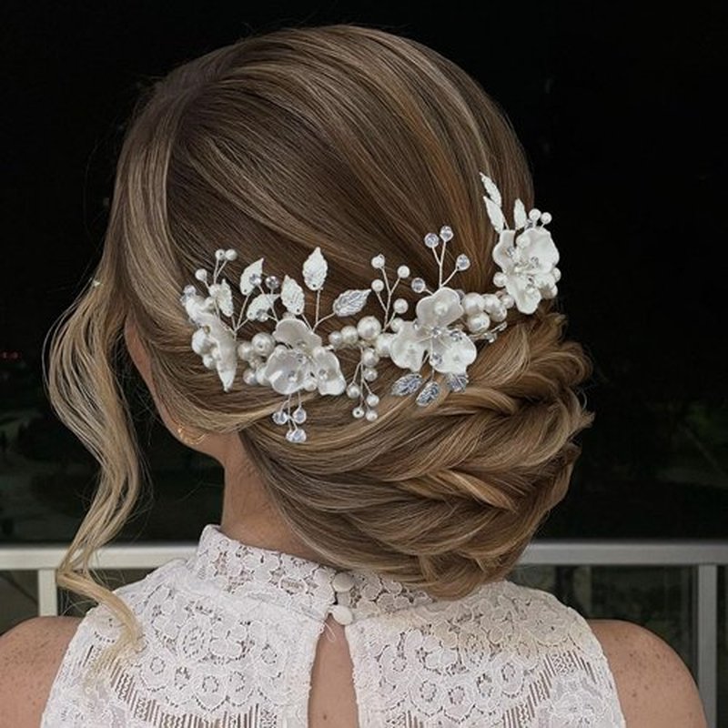 Mpoikba Bridal Hair Accessories, Pearl Adorned Wedding Hair Pieces for Brides, Flower Hair Combs for Bride