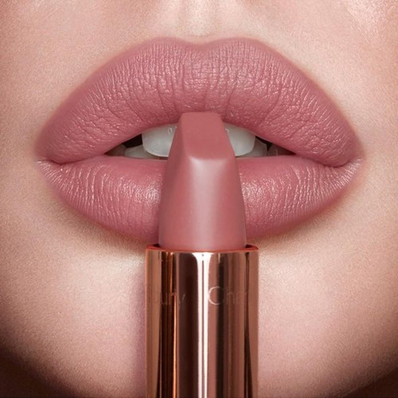 Charlotte Tilbury Matte Revolution Lipstick - Long-Lasting, Buildable Color & Nourishing Formula - Creamy Texture
