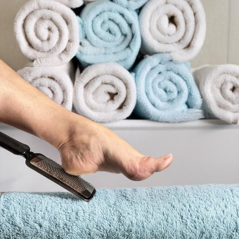 Jaws Podiatry Large Foot File and Callus Remover, Professional Pedicure Rasp for Hard Dry Cracked Skin, Wet Or Dry Use, Ergonomic Lightweight Design, Silver Black