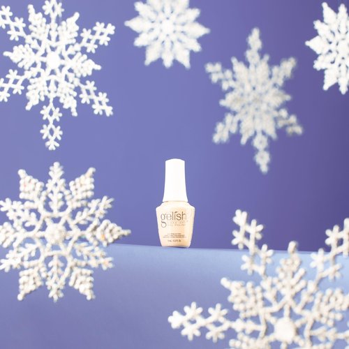 Gelish MINI Holiday Winter On My Wish List Collection - 9mL TPO-Free Soak Off Polish, Long-Lasting, Vibrant Color, Professional Quality, High Shine, Chip-Resistant (Wrapped Around Your Finger)