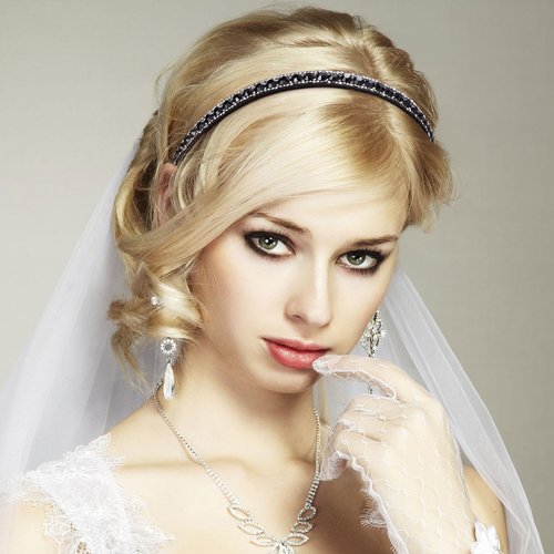 HINZIC Non-Slip Rhinestone Headbands for Women, Sparkling Crystal Hair Bands for Bridal Wedding, Bling Diamond Hair Styling Clips Accessories for Girls- Black