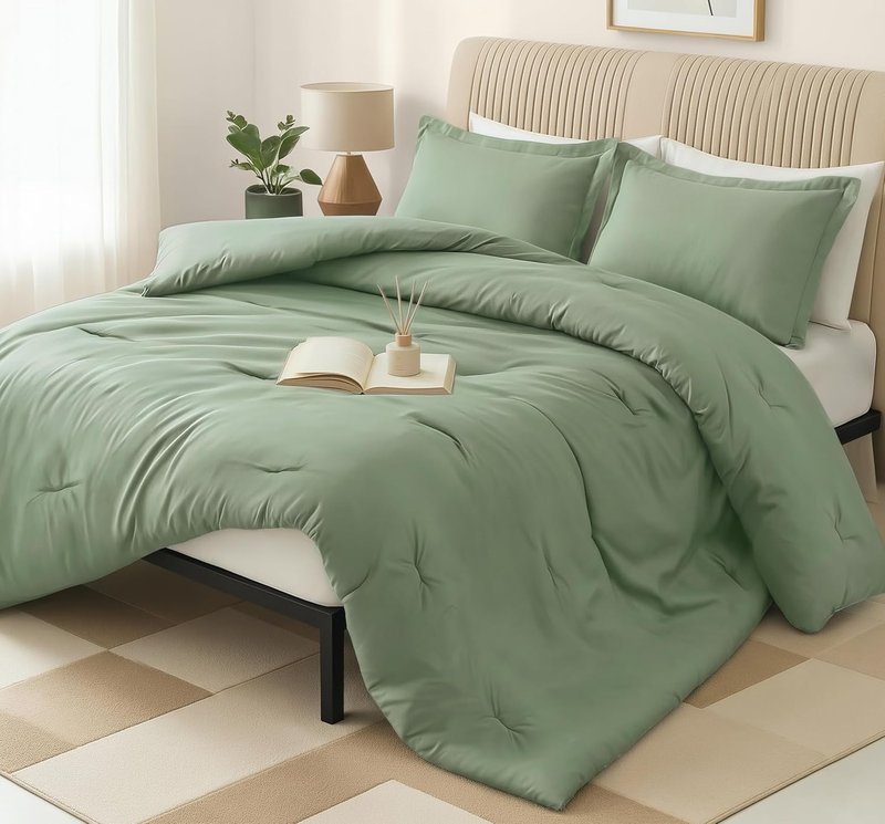 Utopia Bedding Queen Comforter Set - 3 Piece Sage Green Down Alternative | Soft & Cozy (88 x 88 in)