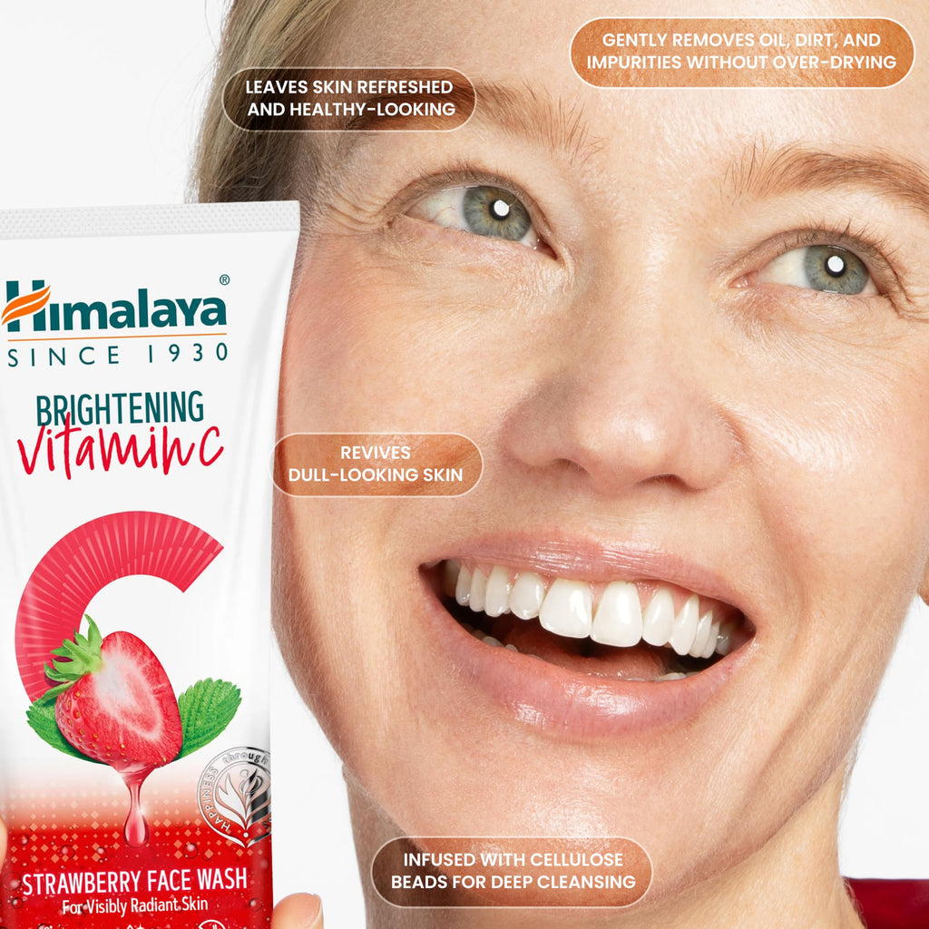 Himalaya Brightening Vitamin C Strawberry Face Wash, with Cellulose Beads & Amla Fruit Extract for Visibly Radiant Skin, Gentle Cleansing Formula, 3.38 fl oz (100 mL)