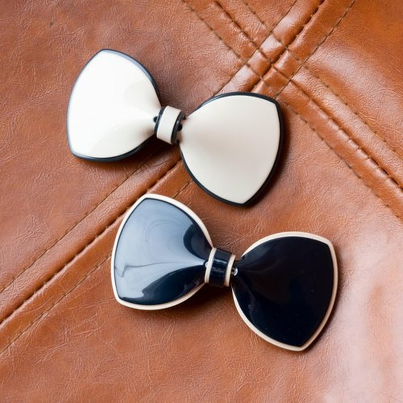Elegant Hair Clips Resin Hair Barrettes Sparkly Black & White Minimalist Style with Metal Snap Hairpins Glitter for Women (Bow NO.3)