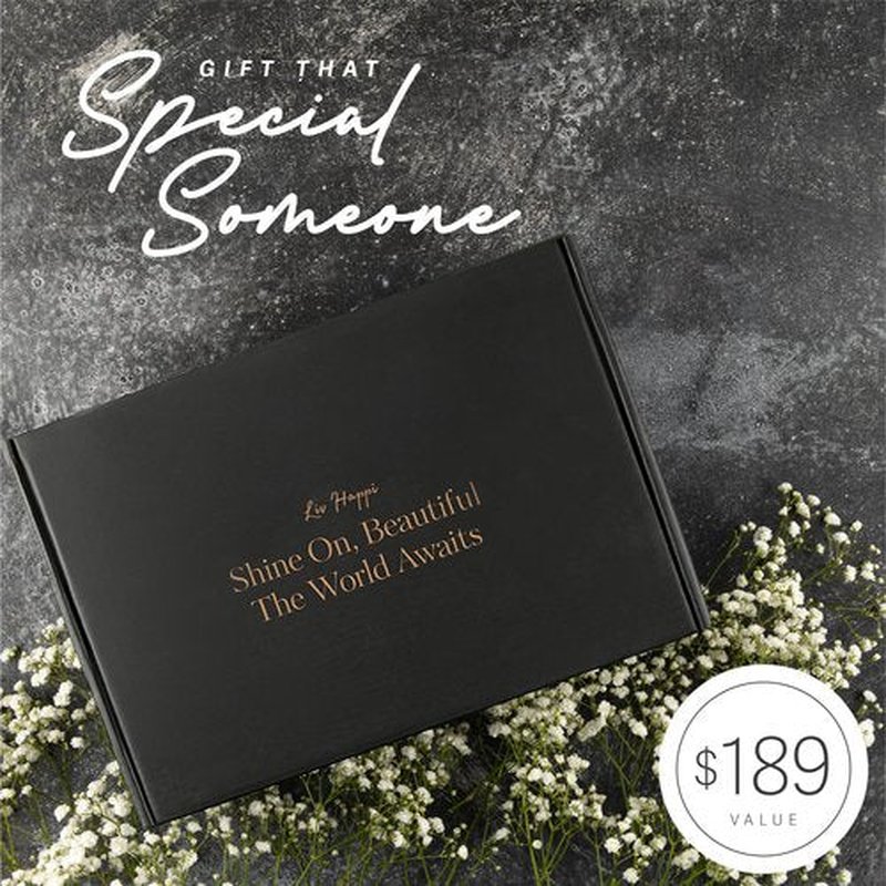 Travel Gift Box for Women - Luxury Spa Natural Organic Convenience Kit, Mini Travel Sized Toiletries, Honeymoon Vacation Essentials, Bridesmaid Gifts, Hospital, Postpartum, Get Well, Self Care Package