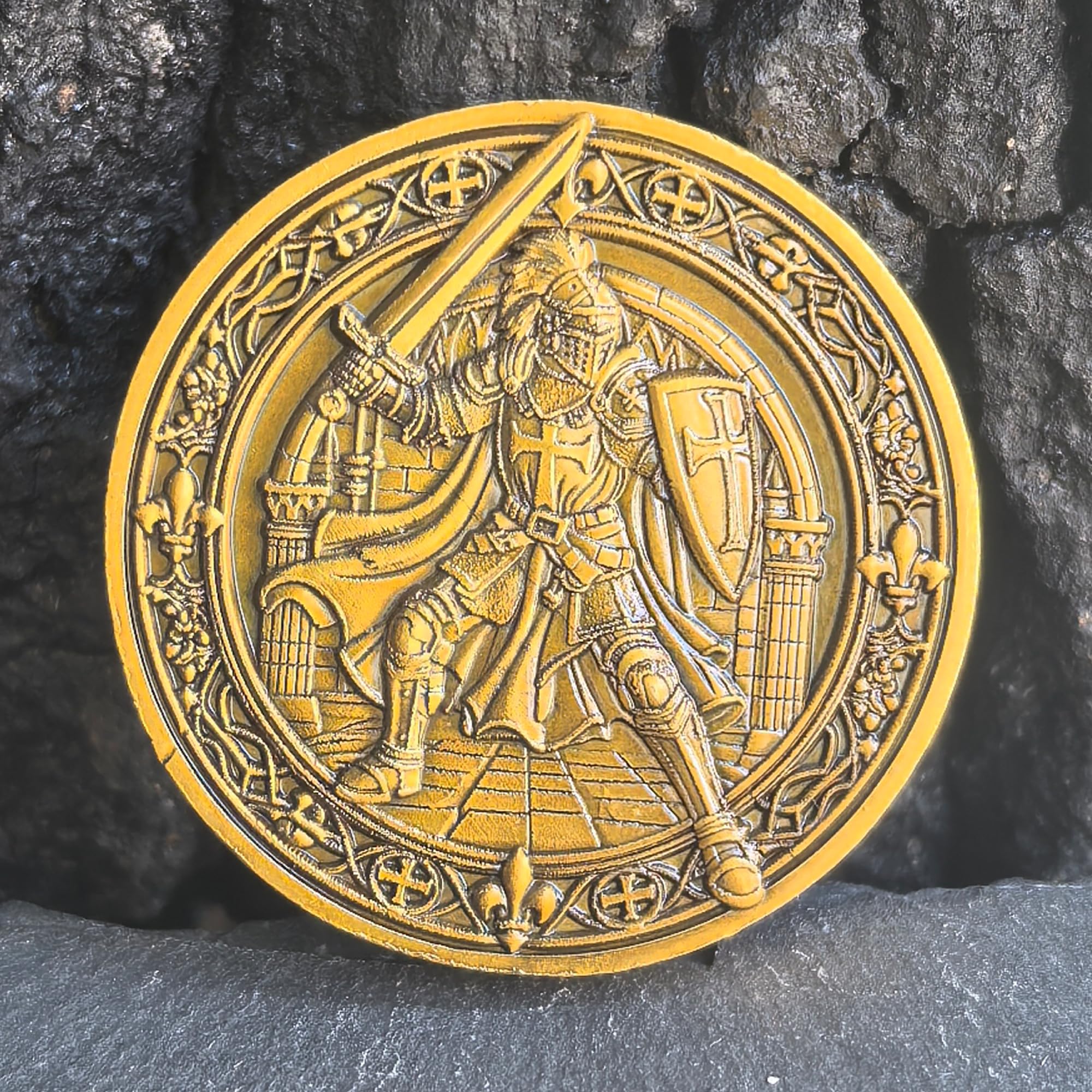 Knight's Valor Christian Challenge Coin with Inspirational Creed (Single Coin)