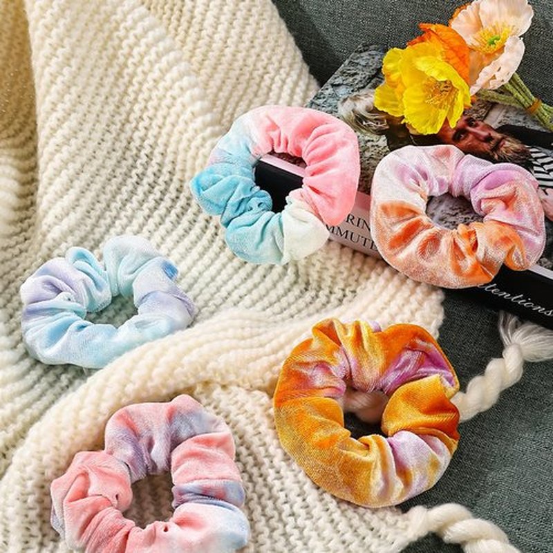 Mirlern Velvet Scrunchies with Zippers Pocket, 8 Pcs Tie Dye Soft Hair Ties, Hidden Pocket Hair Scrunchies Accessories for Women Girls, Soft Ponytail Holder Secret Compartment Items (Rainbow Colors)