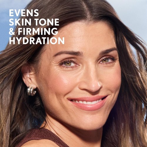 COVERGIRL & Olay Simply Ageless 3-in-1 Liquid Foundation - Matte Finish with Hyaluronic Acid & Vitamin C, 220 Creamy Natural