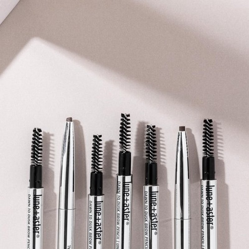 Lune+Aster Dawn to Dusk Brow Pencil- Blonde - Universal, vegan brow pencil effortlessly shapes, fills and defines