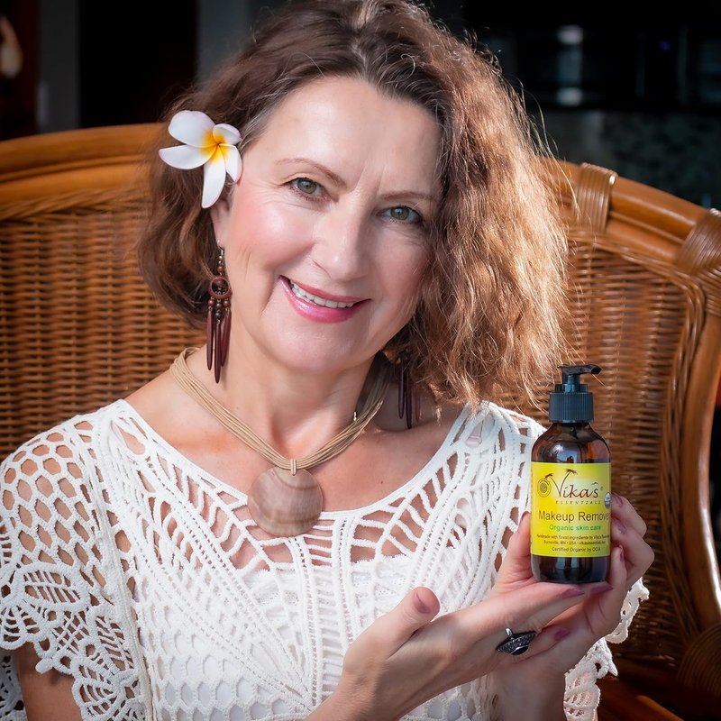 Vika's Essentials Organic Makeup Remover - EWG Verified & Certified | Gentle & Effective Formula