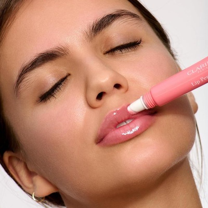Clarins Lip Perfector Bundle - 01 Rose Shimmer & 21 Soft Pink | Sheer Finish Lip Gloss | Nourishing & Hydrating Formula