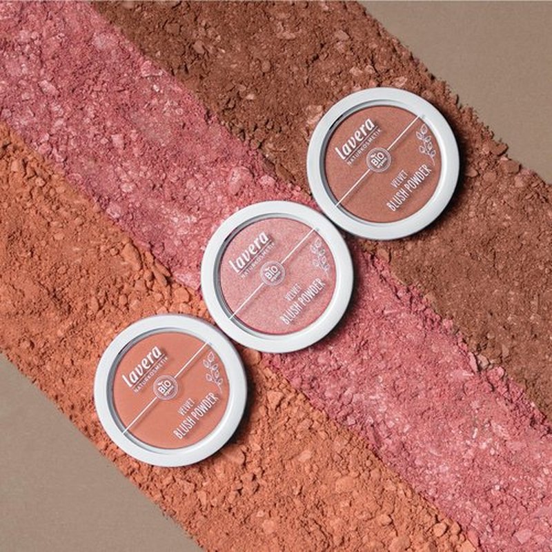 lavera Velvet Blush Powder -Rosy Peach 01- pink - almond oil & vitamin E - shimmering - velvety texture (1 x 5g)