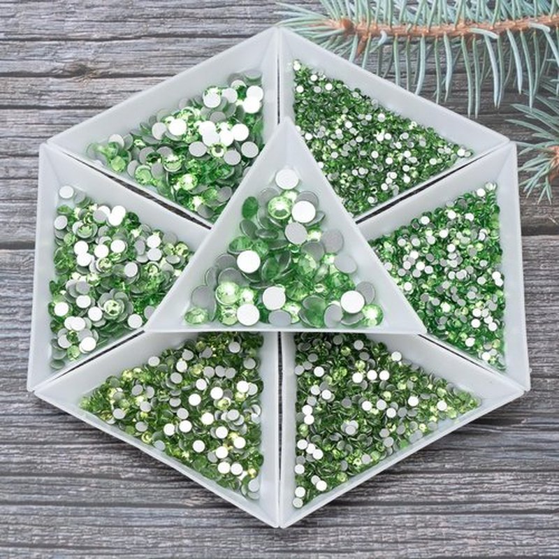 MUZOXEN Glass Rhinestones for Nails Art, 5100Pcs 7 Mixed Sizes Flat Back Rhinestones for Crafts, Flatback Round Crystal Gems for DIY Nail Makeup Jewelry Craftsartistic Creation - Light Green