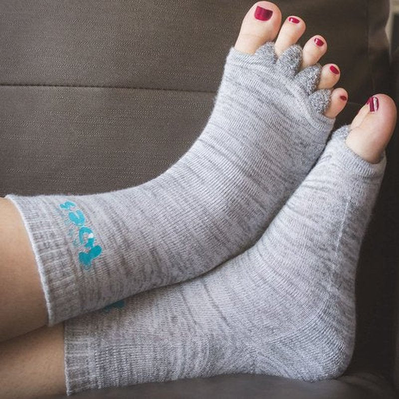 Bamboo Foot Alignment Socks - Toe Separators for Women & Men, Plantar Fasciitis, Bunions, Yoga Sports Gym Massage Toe Spacers for Foot Alignment