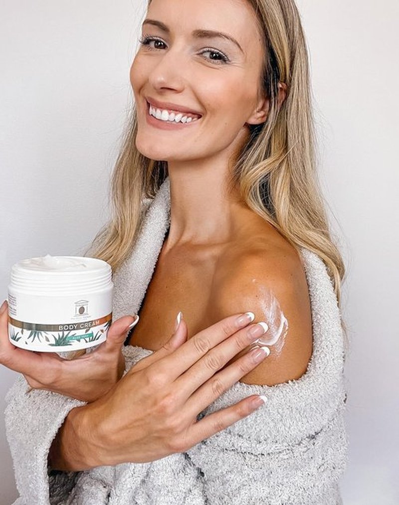 Regine Switzerland Body Cream - Deep Hydration with Olive Oil & Aloe Vera, 7.05 fl. oz