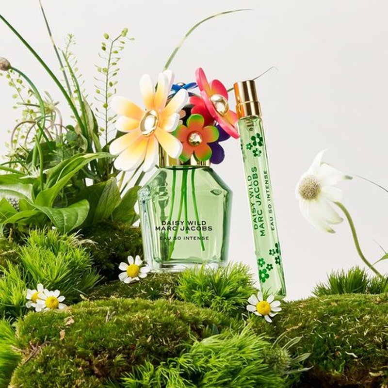 Marc Jacobs Daisy Wild Intense Eau de Parfum - Adventurous Floral Women's Fragrance - Notes of Banana Blossom & Jasmine Extract