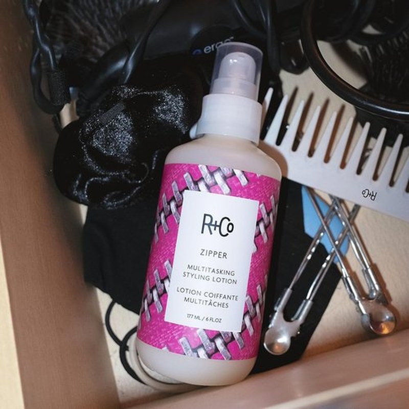 R+Co Zipper Multitasking Styling Lotion - Frizz Control, Shine & Flexible Hold for All Hair Types - Vegan & Cruelty-Free